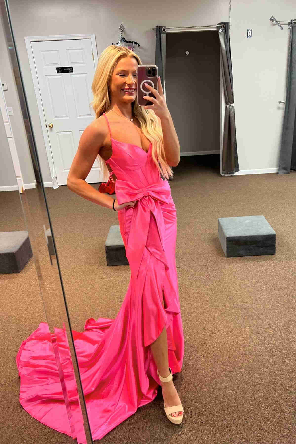 Jianna | Straps V-Neck Satin Mermaid Prom Dress with Bow - Prom Dress - DYAVOR®