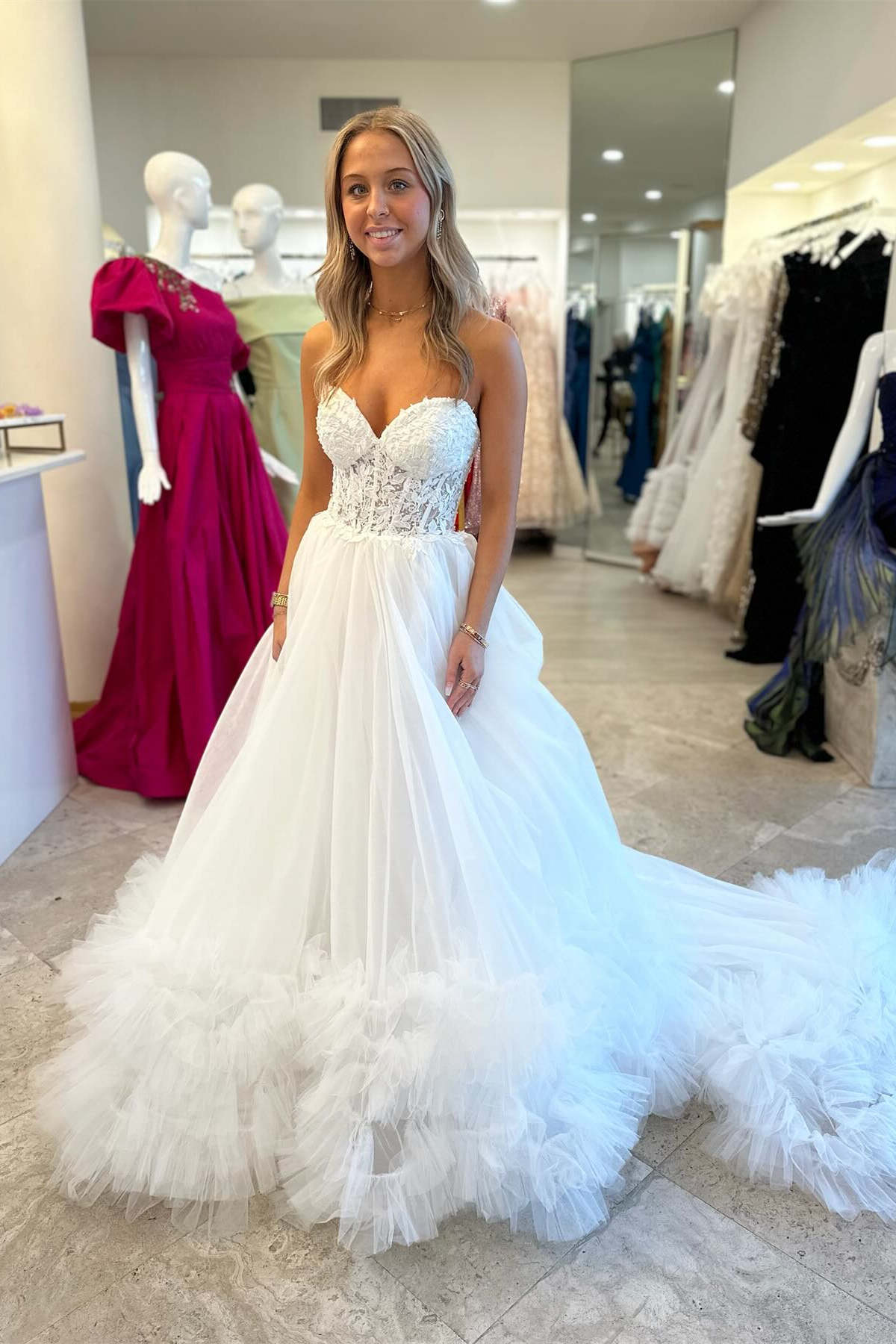 Romy | Red Tulle Appliques Sweetheart Ruffle Long Prom Dress - Prom Dress - DYAVOR®