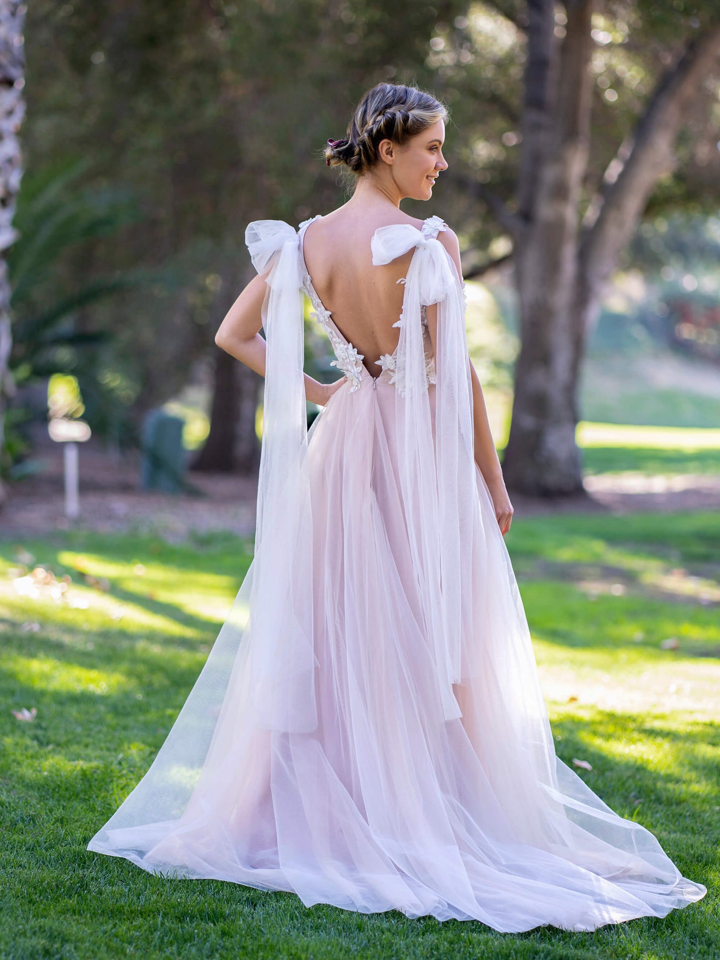V-neck Lace Tulle Bow Straps Sweep Train Prom Dress - Prom Dresses - DYAVOR®