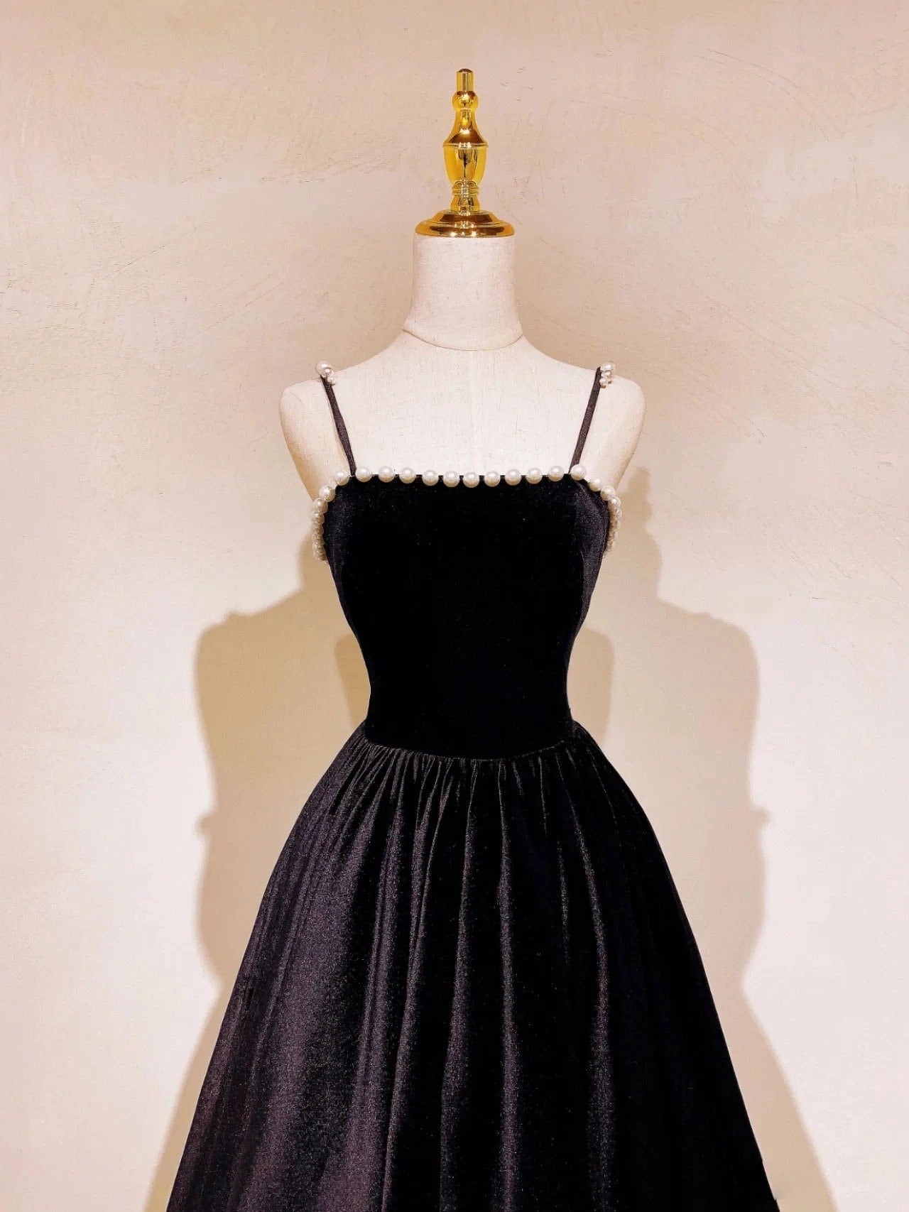 Elegant A-Line Spaghetti Straps Sleeveless Backless Long Prom Dresses With Beading - Prom Dresses - DYAVOR®