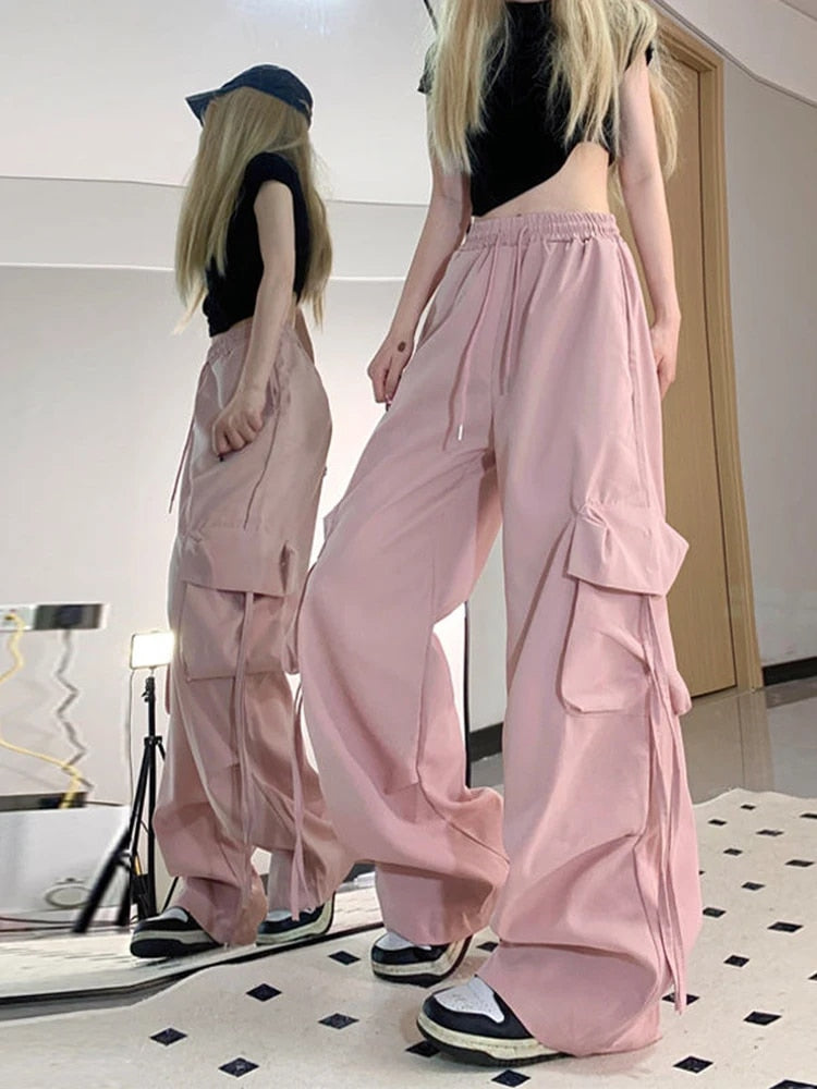 Samantha - Cargo pants streetwear style - 07/112024 3 - DYAVOR®