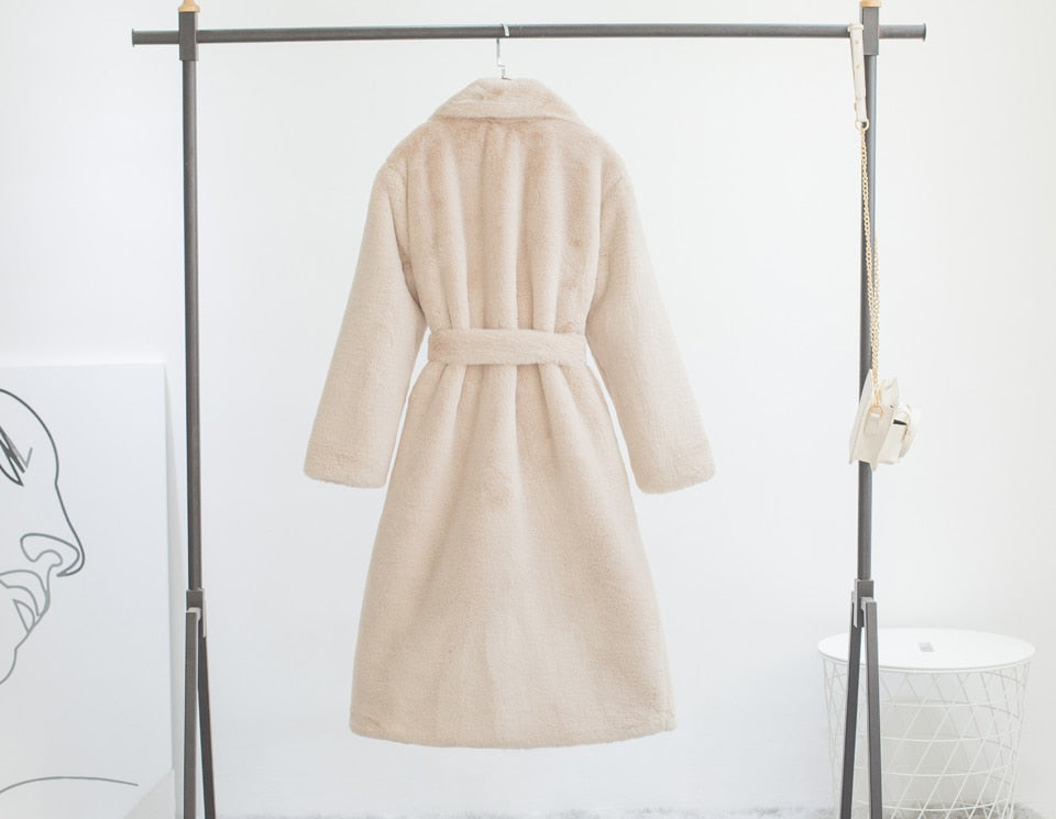 'Clara' Coat - - DYAVOR®