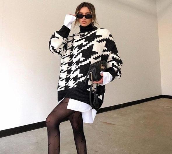 'Oversized' Sweater - - DYAVOR®