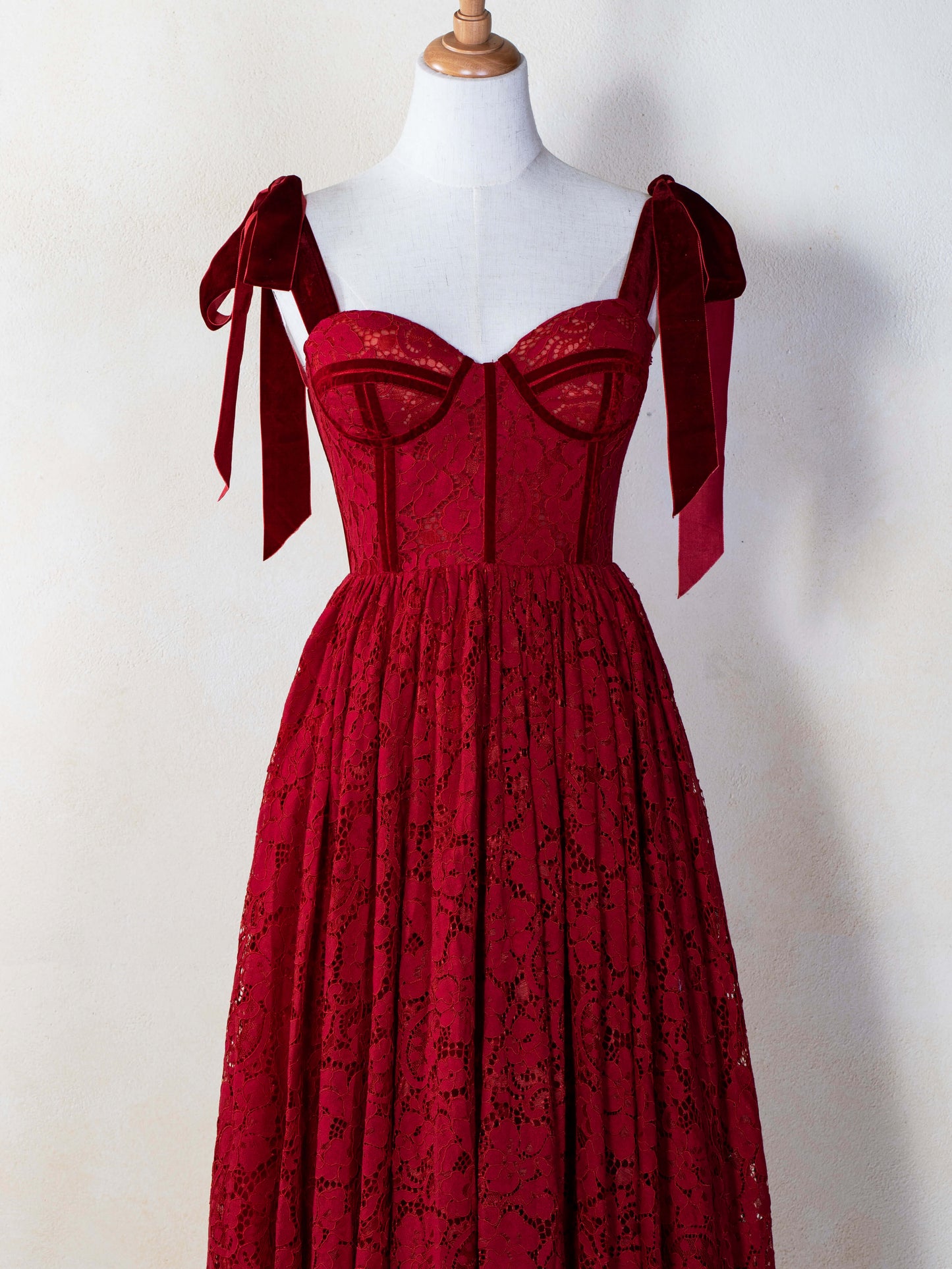 Corset Bow Straps Tea Length Lace Prom Dress - Prom Dresses - DYAVOR®