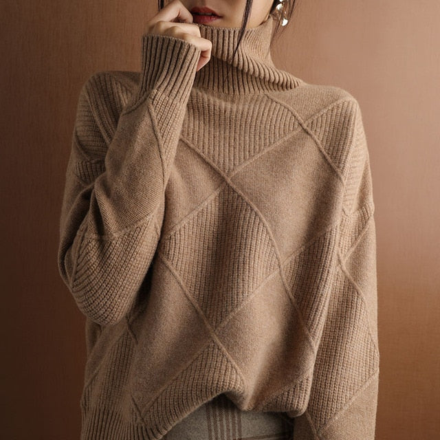 Dia - Women's Turtleneck Sweater