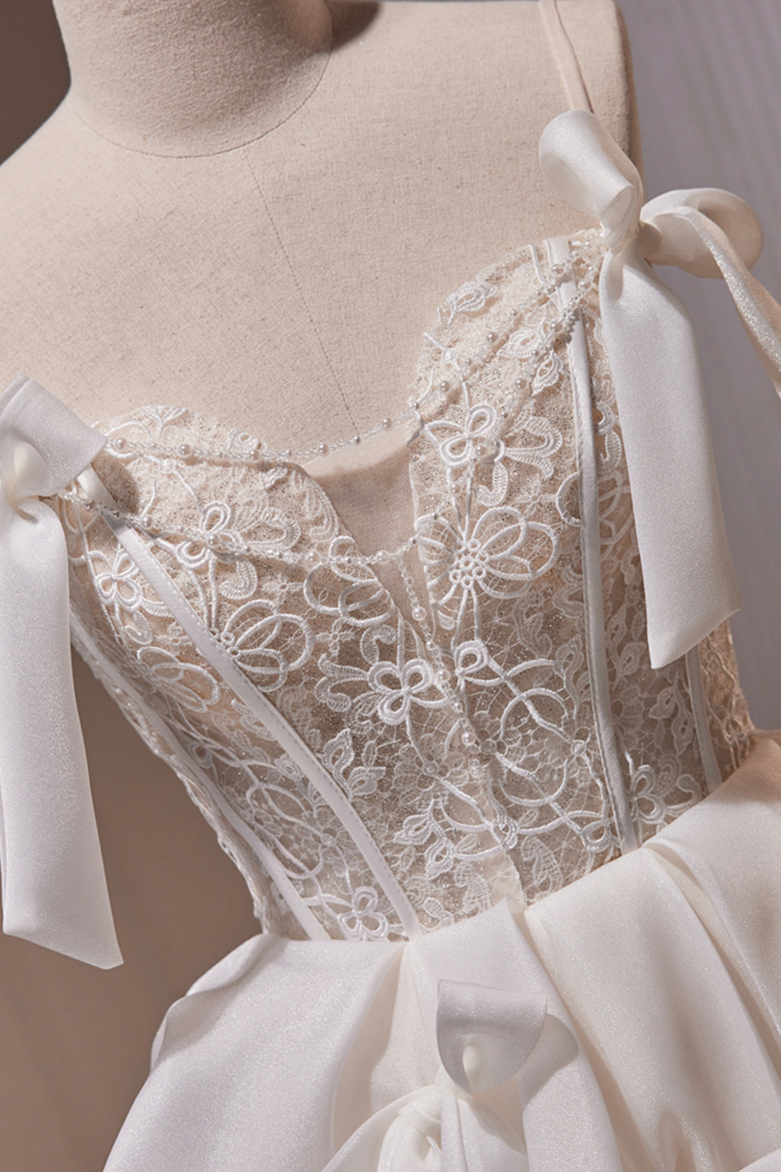 Dani | White Spaghetti Strap Lace Short Party Dress - Prom Dress - DYAVOR®