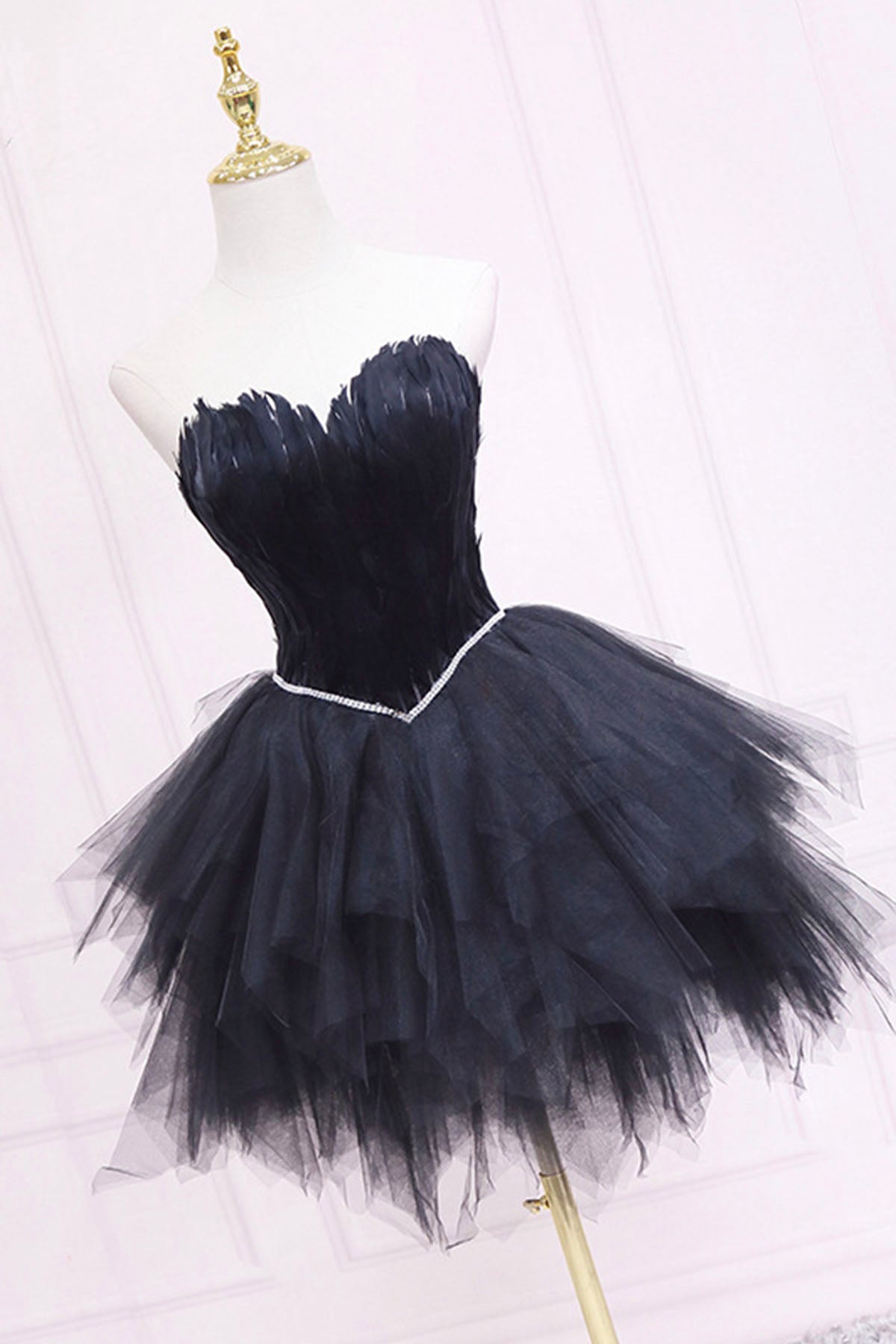 Ila | Black Tulle Short Prom Dress with Feather, A-Line Sweetheart Neckline Party Dress - Prom Dress - DYAVOR®