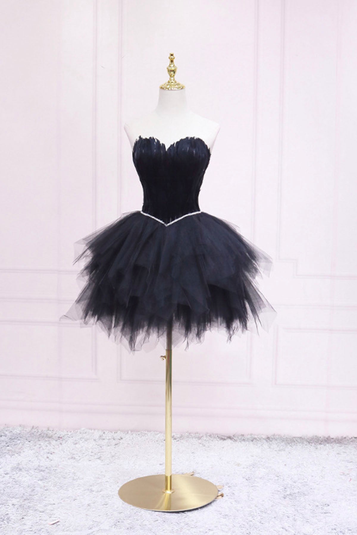 Ila | Black Tulle Short Prom Dress with Feather, A-Line Sweetheart Neckline Party Dress - Prom Dress - DYAVOR®