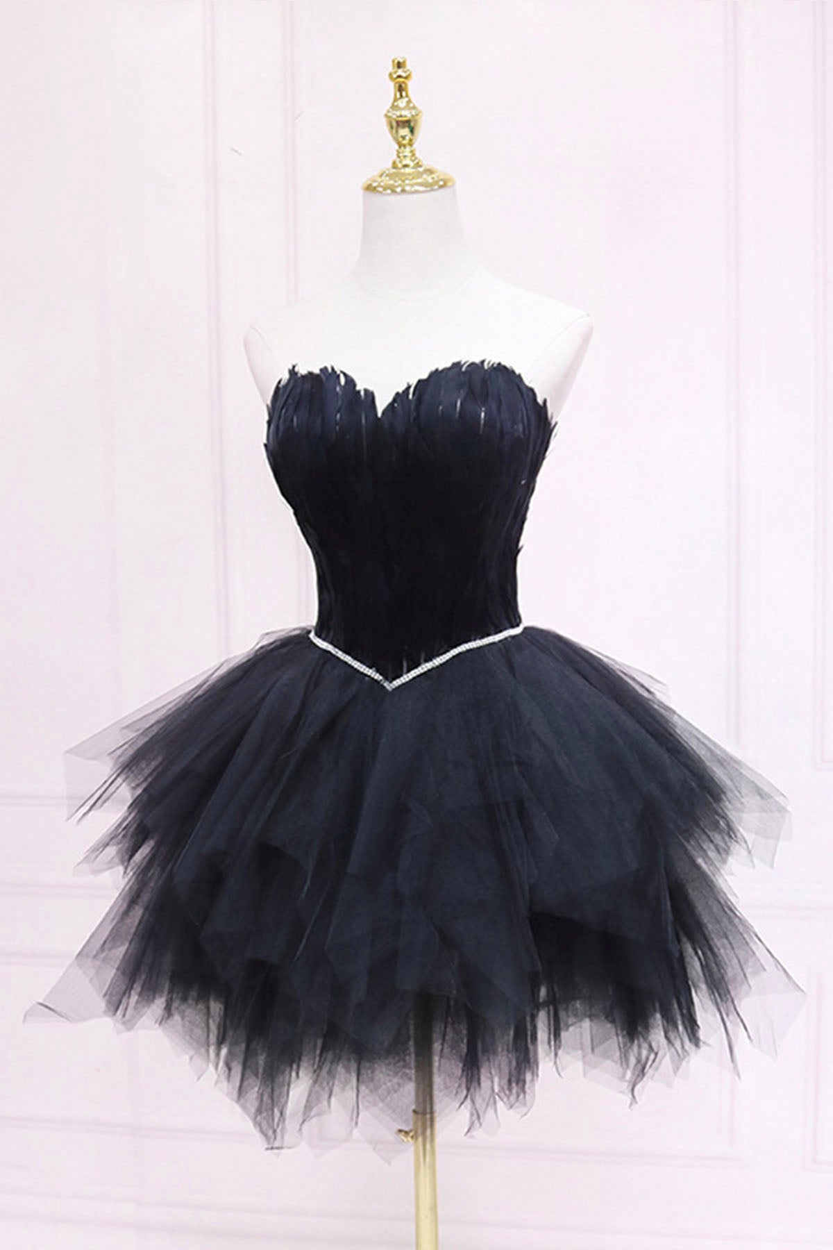 Ila | Black Tulle Short Prom Dress with Feather, A-Line Sweetheart Neckline Party Dress - Prom Dress - DYAVOR®