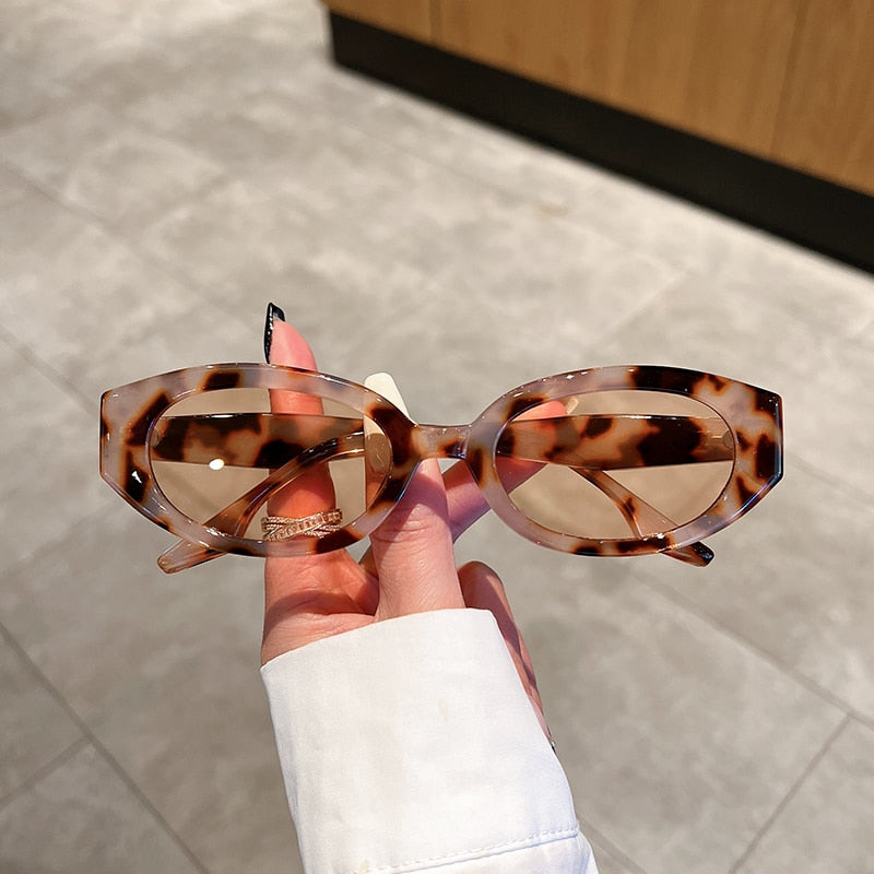 Unisex Designer Fashion Retro Vintage Oval Gradient Eyewear Sunglasses - Unisex Sunglasses - DYAVOR®