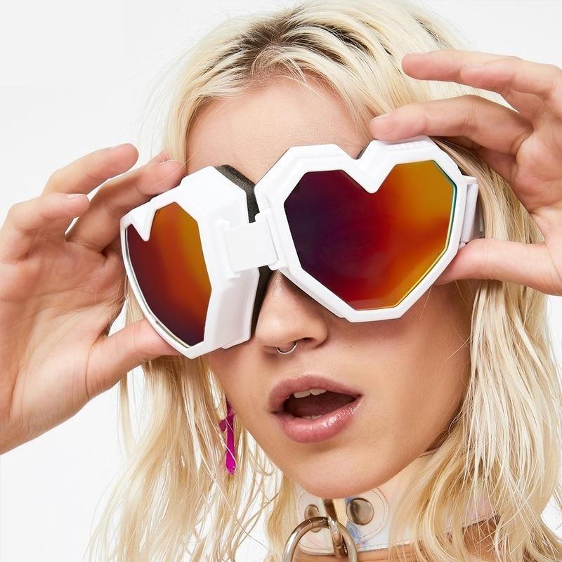 Women's Gradient UV400 Heart-Shaped One Piece Oversized Goggle Sunglasses - Women Sunglasses - DYAVOR®