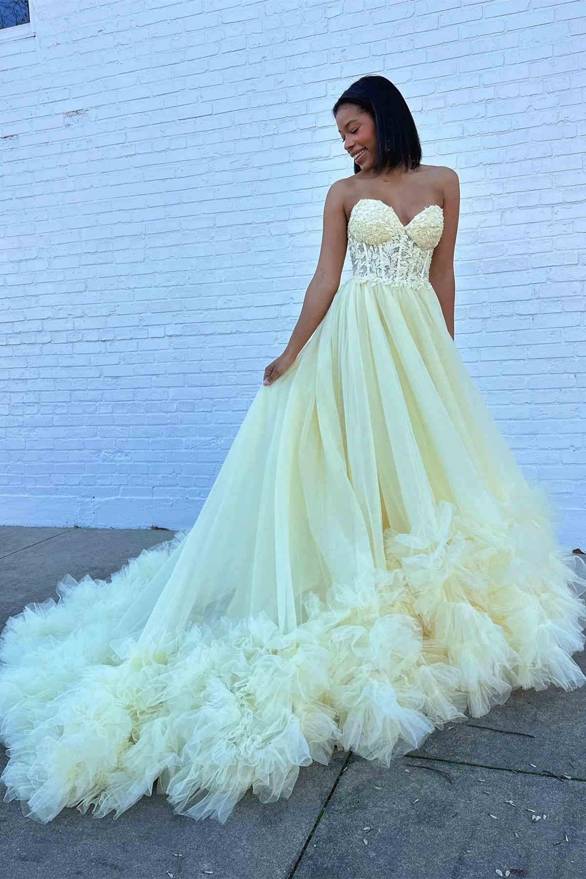Romy | Red Tulle Appliques Sweetheart Ruffle Long Prom Dress - Prom Dress - DYAVOR®