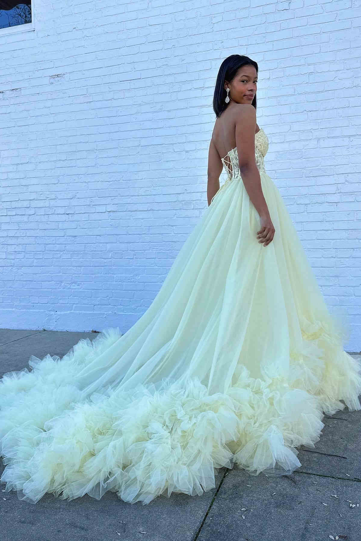 Romy | Red Tulle Appliques Sweetheart Ruffle Long Prom Dress - Prom Dress - DYAVOR®