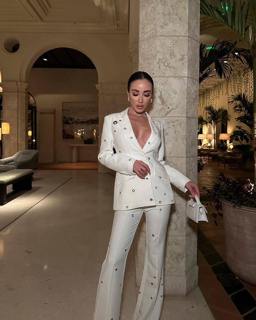 Fitted White Suit with Flared Trousers - - DYAVOR®