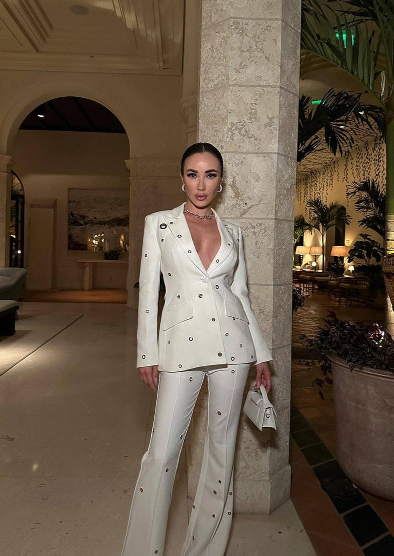 Fitted White Suit with Flared Trousers - - DYAVOR®