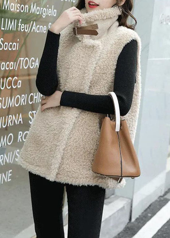 Bohemian Khaki Zip Up Pockets Faux Fur Winter Vest - vests - DYAVOR®
