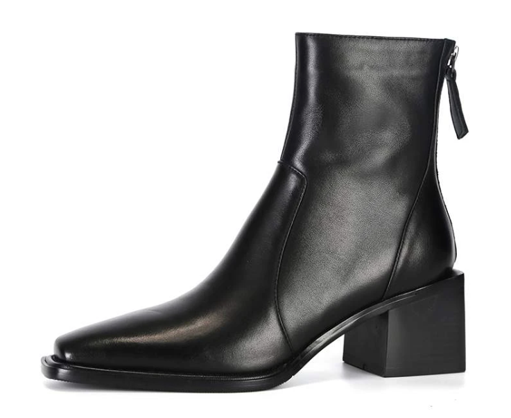Chelique Women's Boots - Boots - DYAVOR®