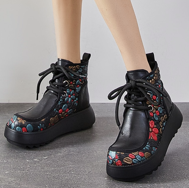 Enriqueta Women's Booties - Booties - DYAVOR®