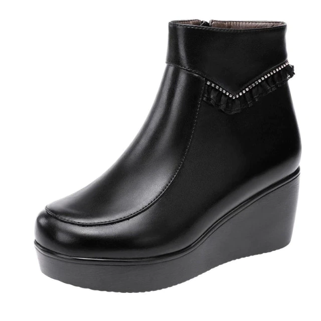 Jimena Women's Black Platform Ankle Boots - Booties - DYAVOR®