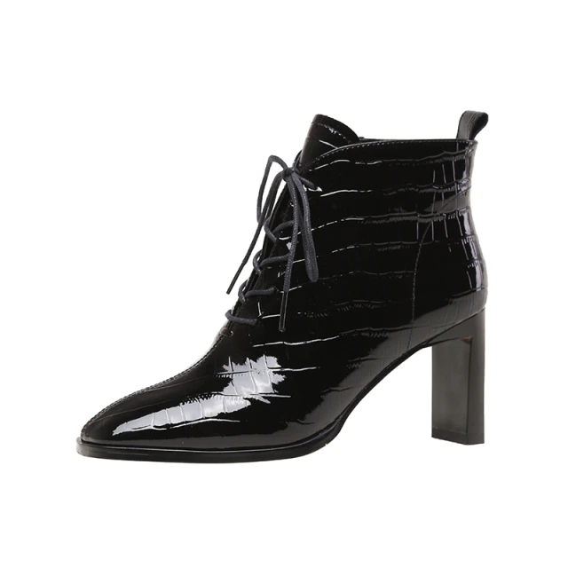 Miler Women's Leather Ankle Booties - Booties - DYAVOR®