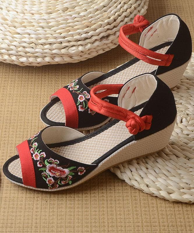 White Embroideried Sandals SplicingBuckle Strap Wedge Sandals - Sandals - DYAVOR®