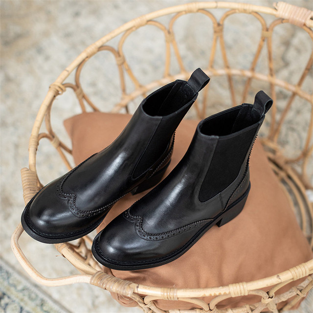 Demetrio Women's Chelsea Boots - Boots - DYAVOR®