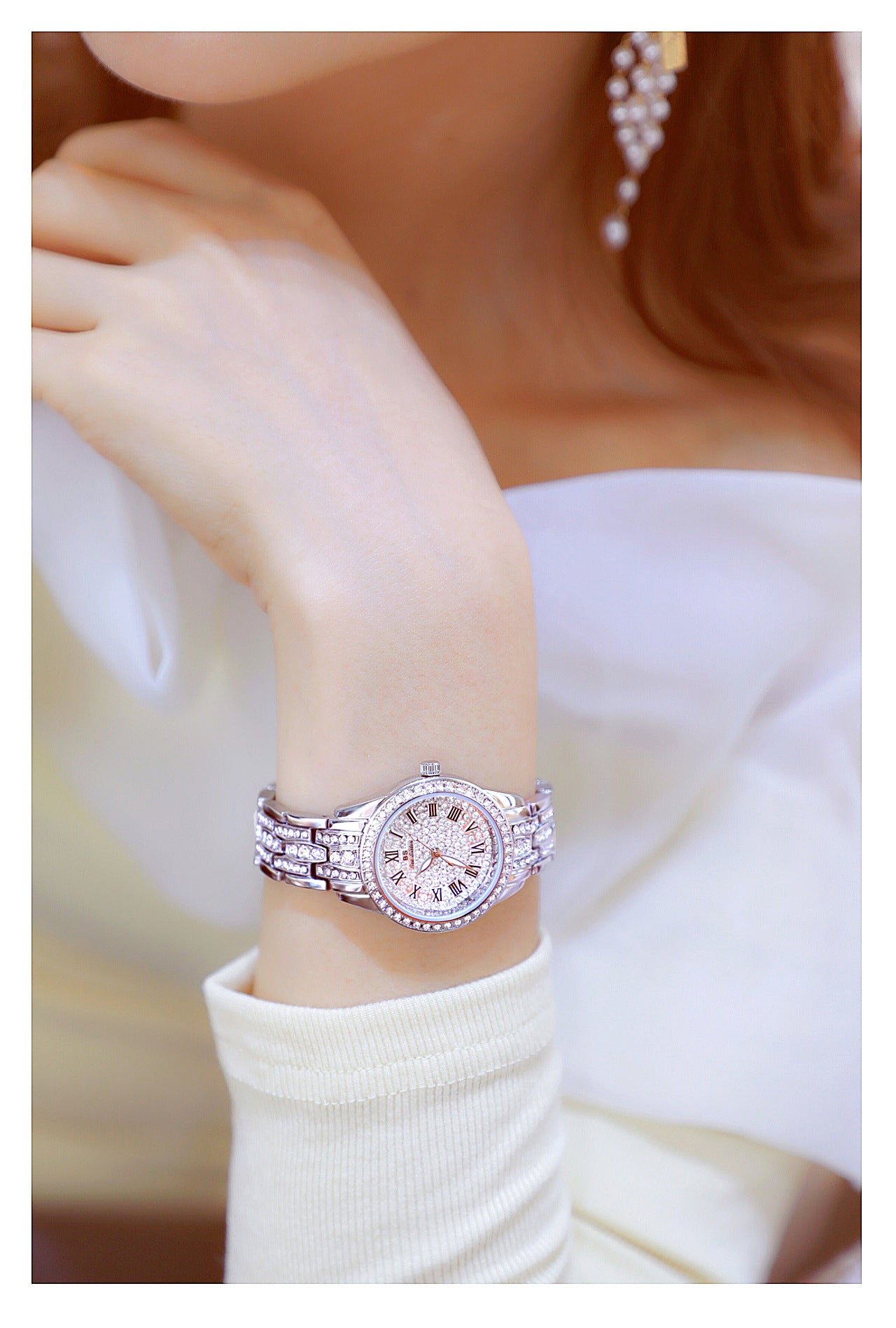 Hip Hop Luxury Women's Small Diamond Decor Silver Bracelet Wristwatch - Watches for Women - DYAVOR®