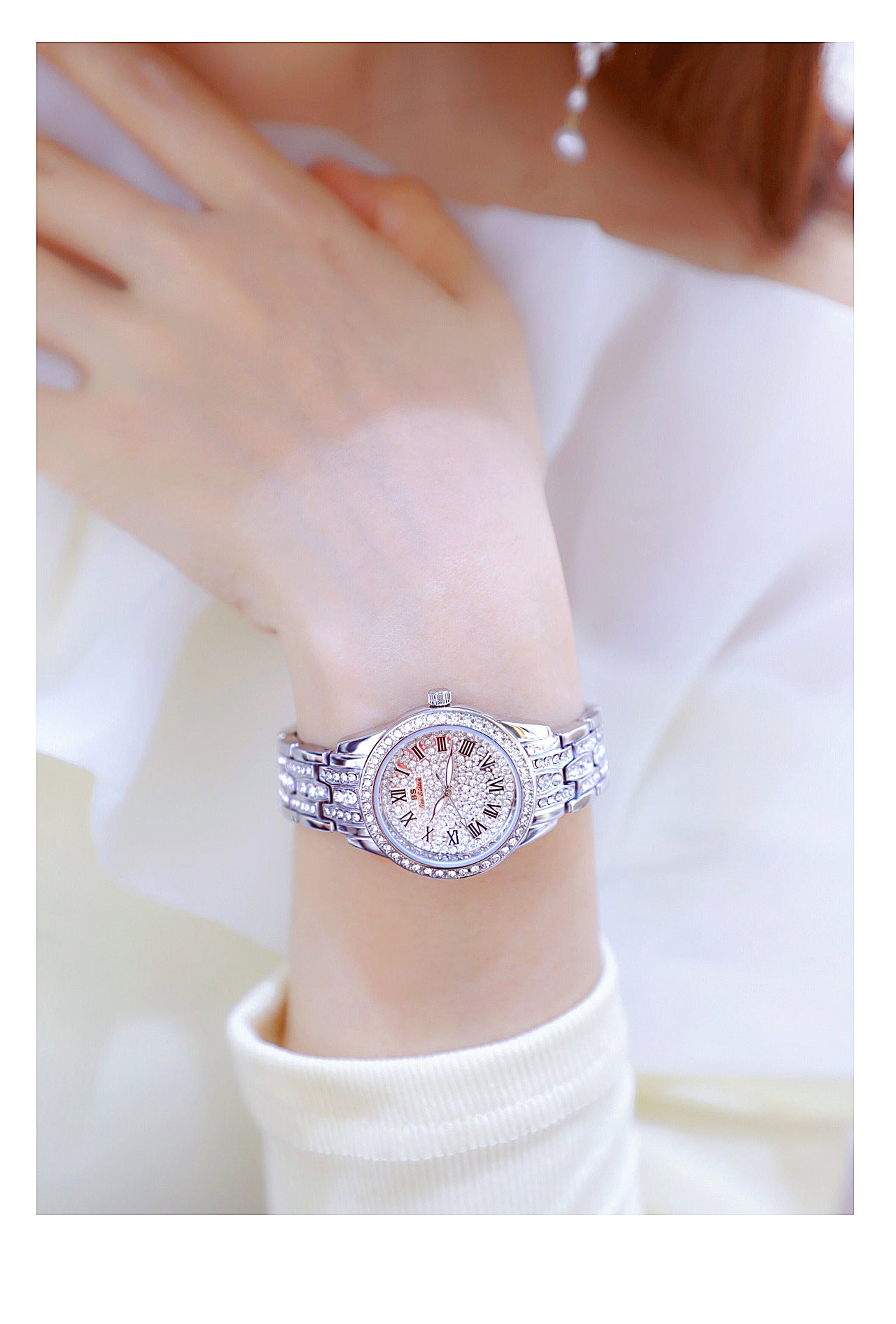 Hip Hop Luxury Women's Small Diamond Decor Silver Bracelet Wristwatch - Watches for Women - DYAVOR®