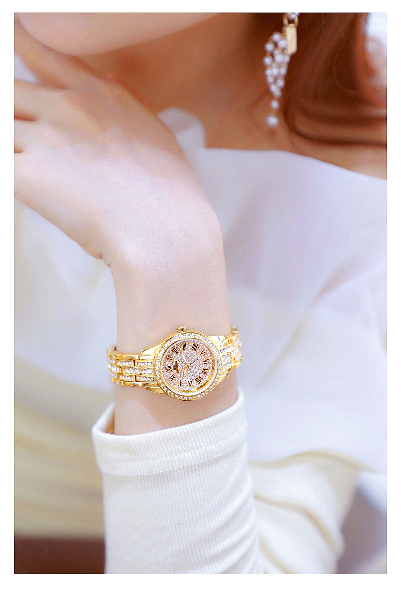 Hip Hop Luxury Women's Small Diamond Decor Silver Bracelet Wristwatch - Watches for Women - DYAVOR®