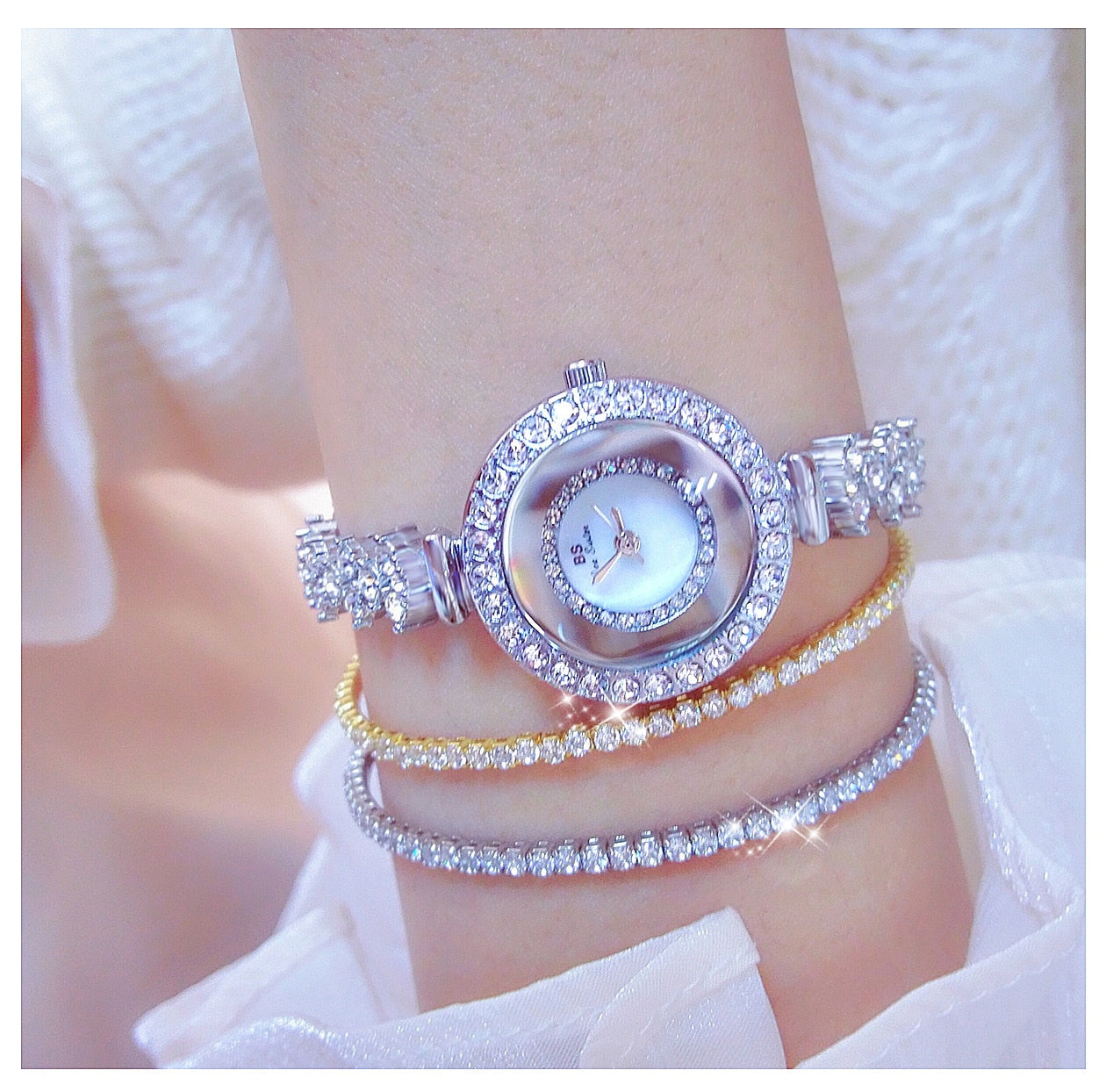 Luxury Hip Hop Women's Diamonds Decor White Dial Sports Bracelet Wristwatch - Watches for Women - DYAVOR®
