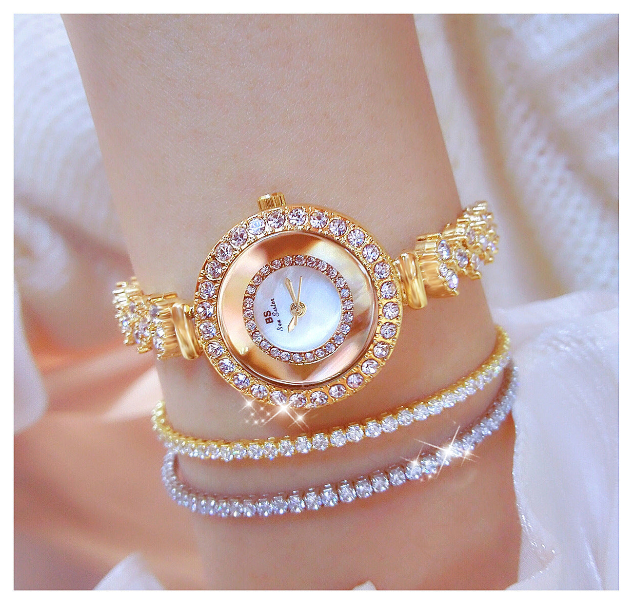 Luxury Hip Hop Women's Diamonds Decor White Dial Sports Bracelet Wristwatch - Watches for Women - DYAVOR®
