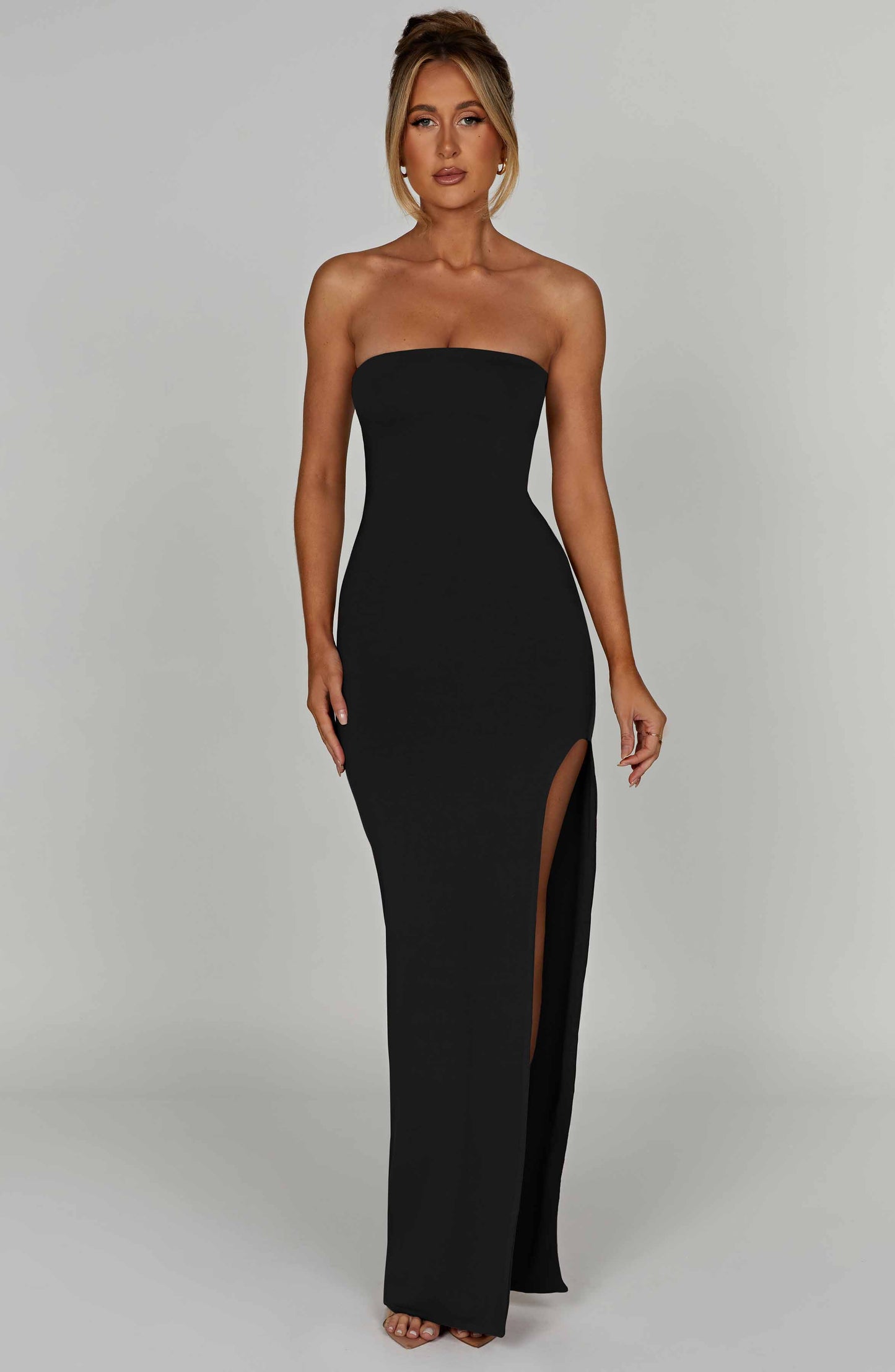 Teyana Maxi Dress - Black - Dress - DYAVOR®
