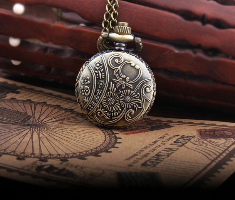 Unisex Retro Hollow Spider Web Necklace Pendant Quartz Fob Pocket Watch - Unisex Style Watches - DYAVOR®