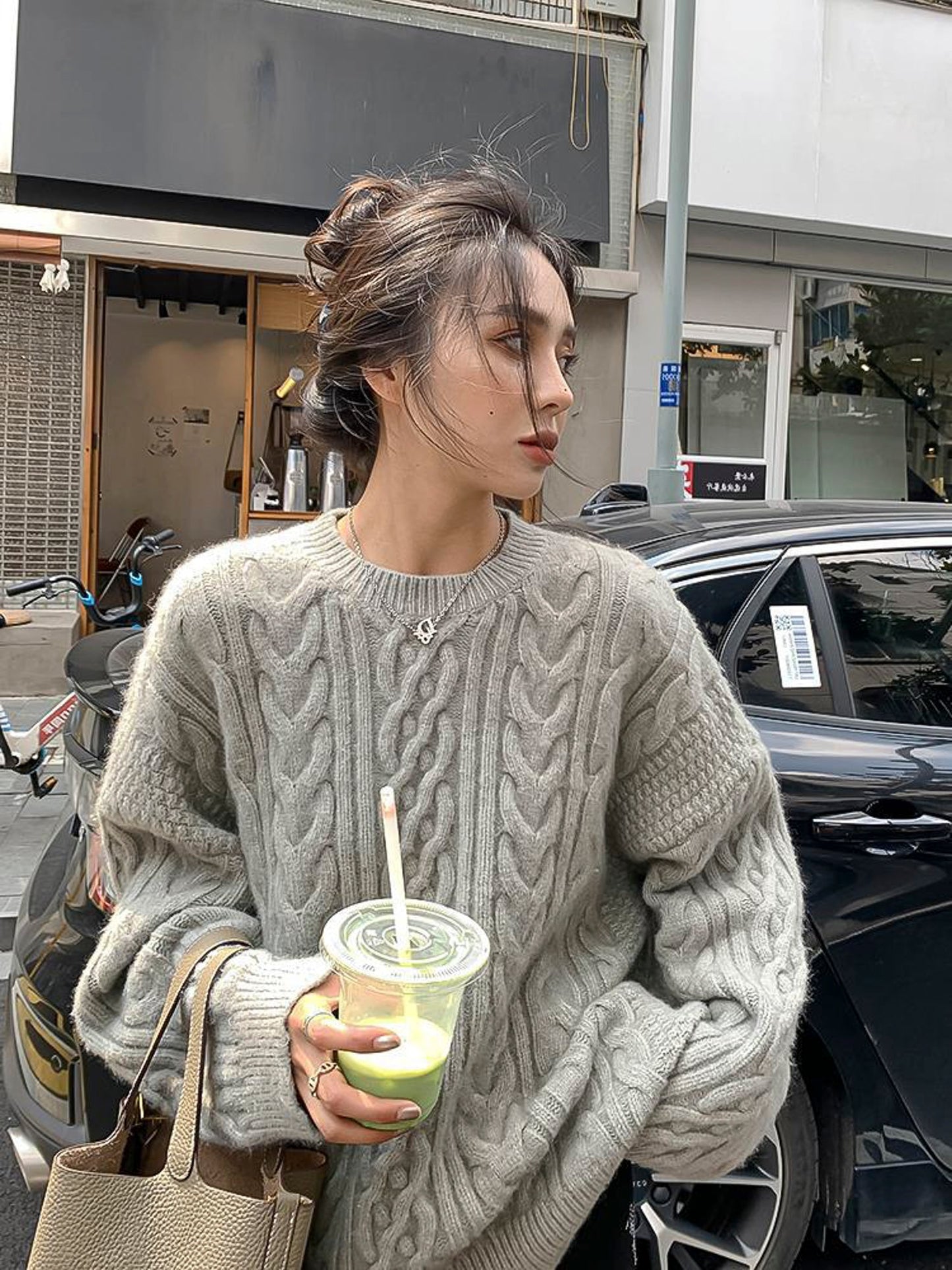 Vintage Twisted Knit Sweater: 2023 New Arrival Loose-Fit Retro Women's Sweater for Cozy Fall-Winter Outerwear