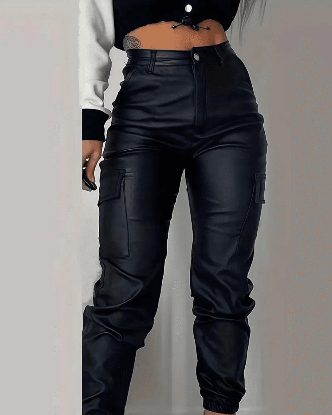  Tough Black Cargo Pants for Ladies - 05/112024 1 - DYAVOR® 