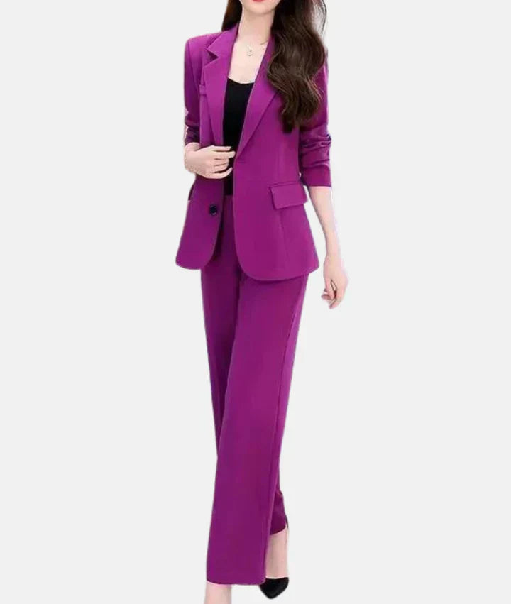  Elegant trouser suit with fitted blazer - 06/112024 3 - DYAVOR® 
