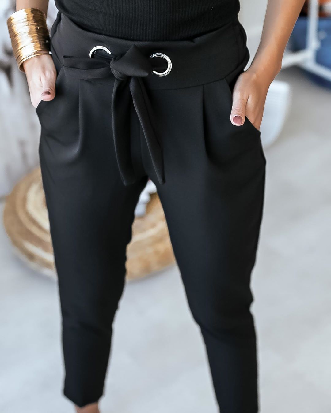  Claudia | High-waisted pants with elegance - 07/112024 2 - DYAVOR® 