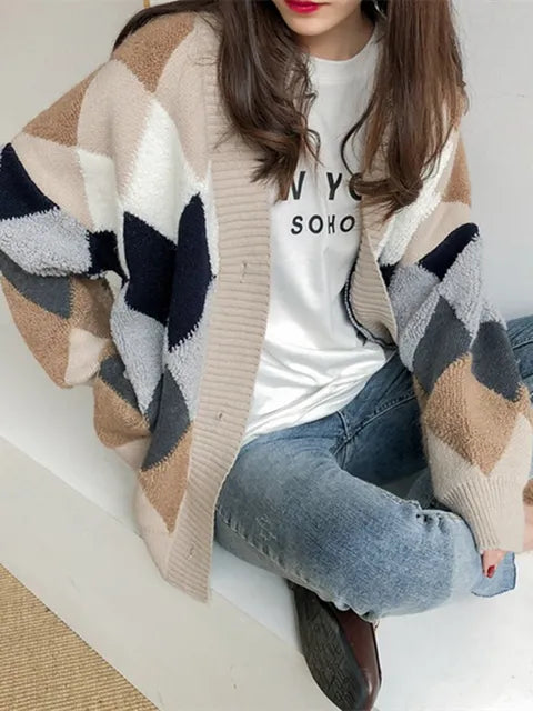  Aleda - Checkered button-down cardigan - 07/112024 2 - DYAVOR® 