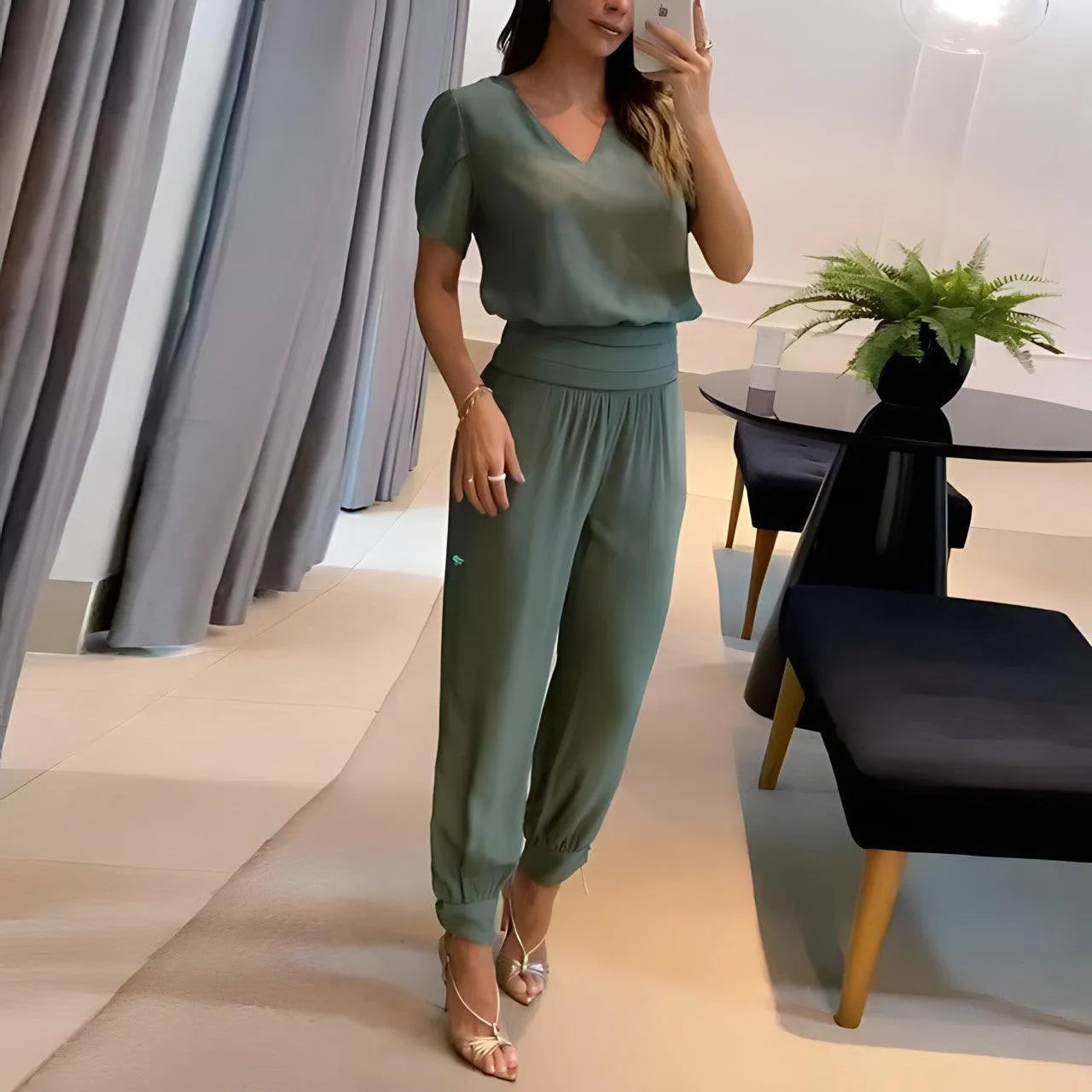 Modern Women's Outfit - Shirt and Pants Set - 05/112024 1 - DYAVOR® 