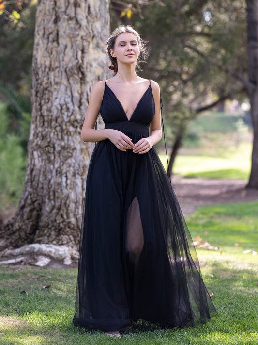  Deep V-neck Tulle Sweep Train Prom Dress - Prom Dresses - DYAVOR® 