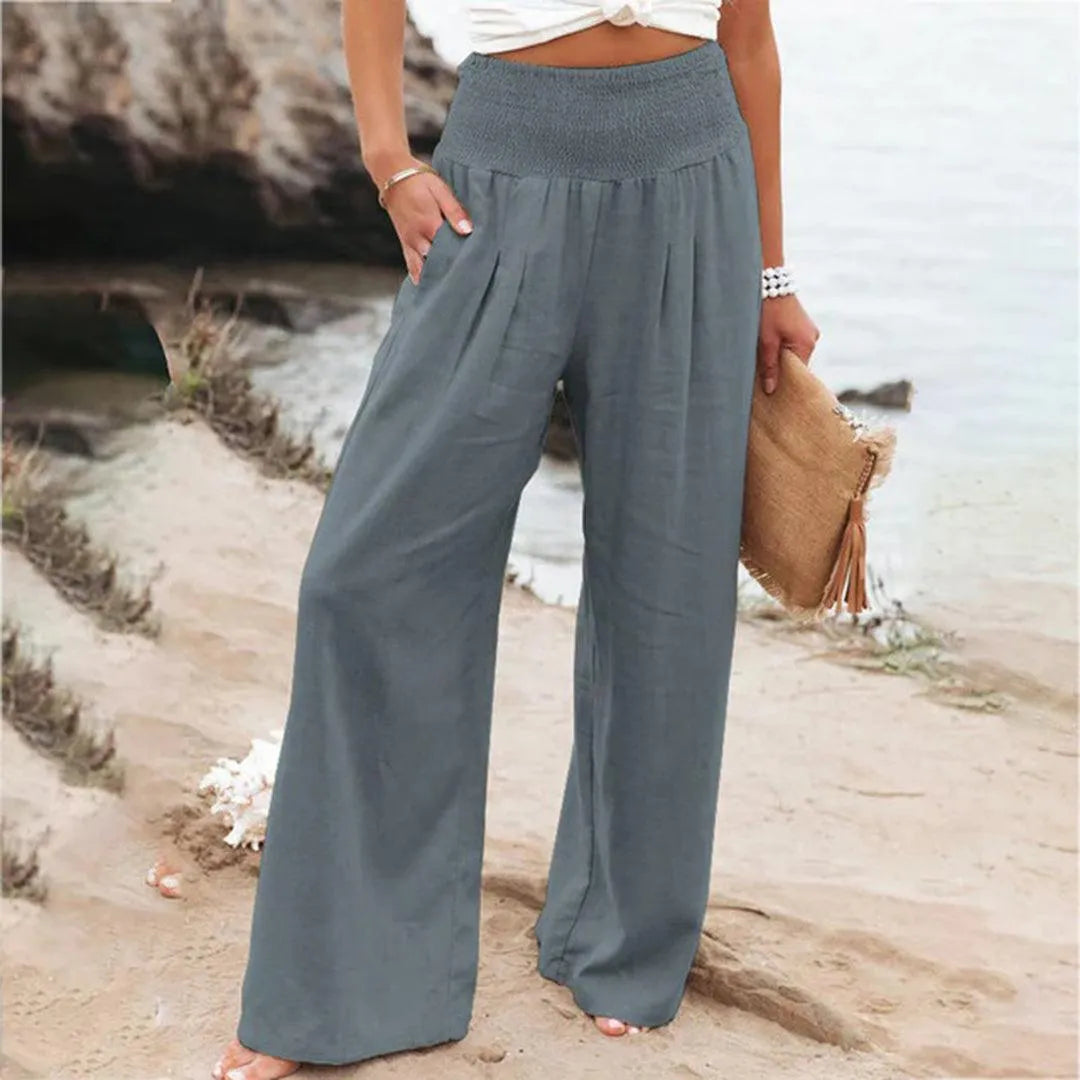  XANDRIA | Chic pants perfect for the summer season - 05/112024 1 - DYAVOR® 