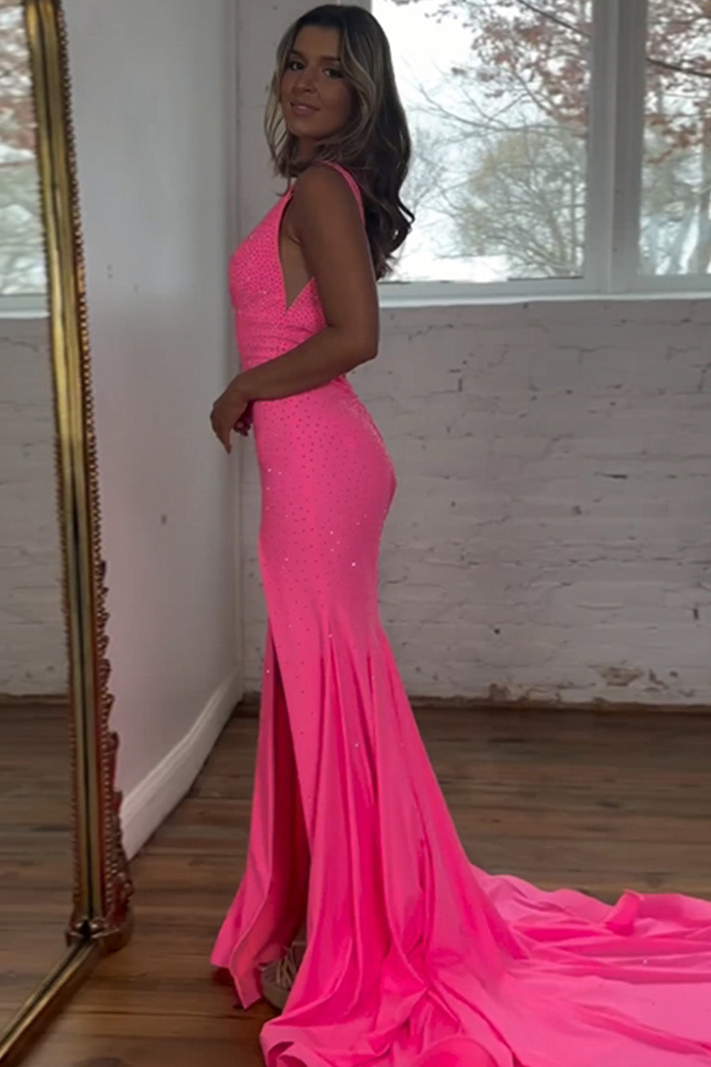  Sparkly Pink Mermaid V-Neck Sweep Train Beaded Prom Dress With Split - Prom Dress - DYAVOR® 