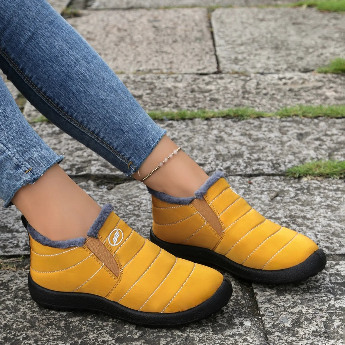 Fur Lined Ankle Boots Women Winter Warm Waterproof Slip-On Short Shoes