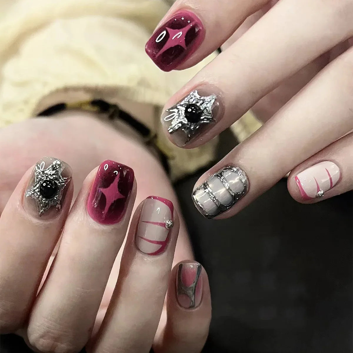  Red Spider Printed False Nail Halloween Nail Art Decor Press on Nails for Girl Gifts Short Round Cool y2k Style Fake Nail Tips -  - DYAVOR® 