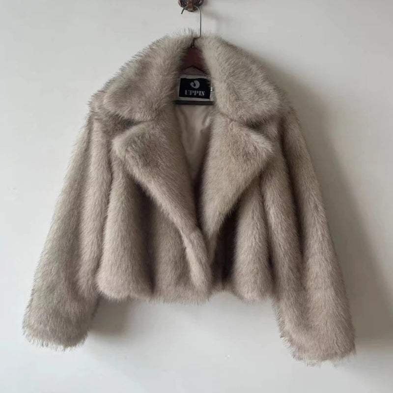 Luxury Autumn Winter Fur Coat Short Fluffy Fox Fur Jacket Cropped Women