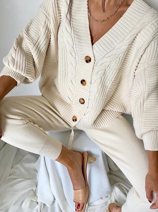  Winnie Winter Set | Delightful 2-piece set with knit cardigan &amp; comfy pants - 11/162024 1 - DYAVOR® 
