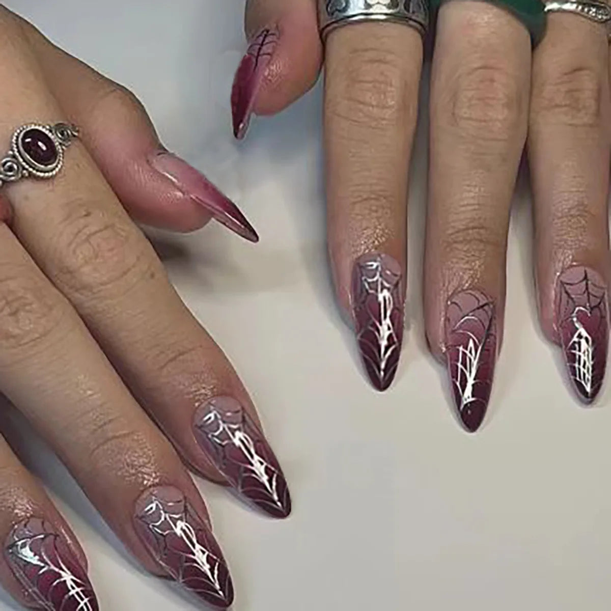  Red Spider Printed False Nail Halloween Nail Art Decor Press on Nails for Girl Gifts Short Round Cool y2k Style Fake Nail Tips -  - DYAVOR® 