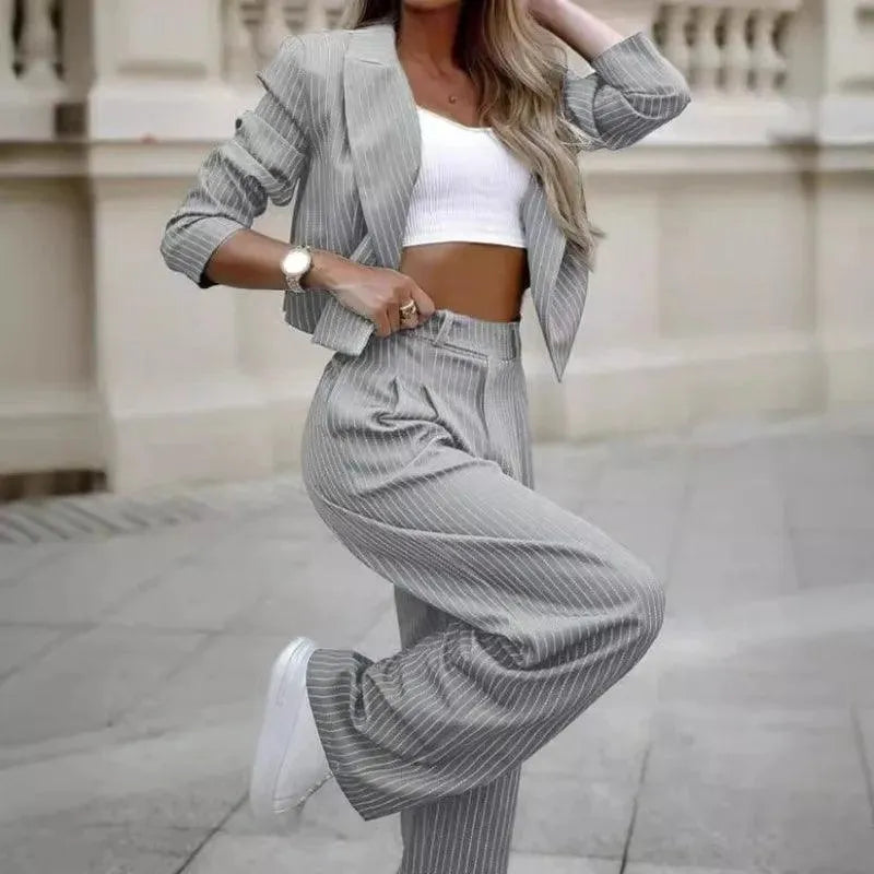  Stylish Women's Blazer with Matching Pants - 05/112024 1 - DYAVOR® 