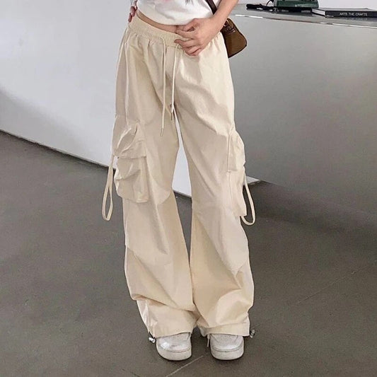  Femke - High-waisted cargo pants for women - 07/112024 3 - DYAVOR® 