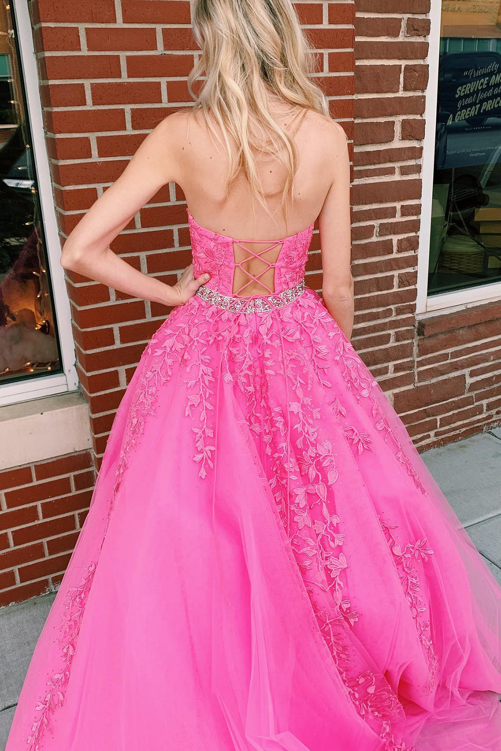  Nyla |A-line Hot Pink Halter Tulle Prom Dress With Appliques - Prom Dress - DYAVOR® 